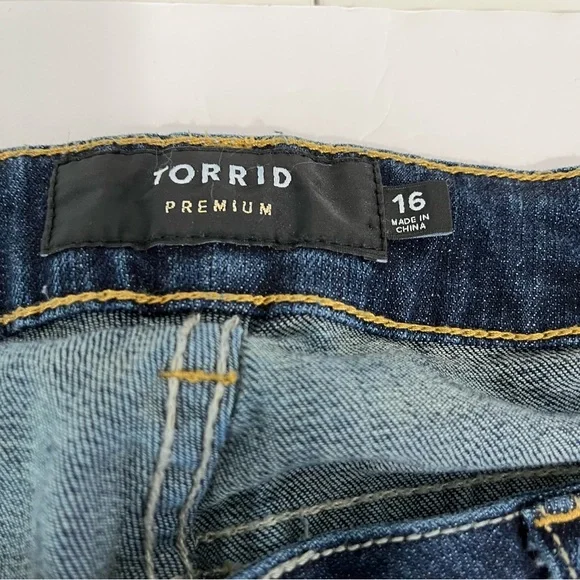 Torrid Premium Distressed Boyfriend Denim Jeans - Picture 10 of 16